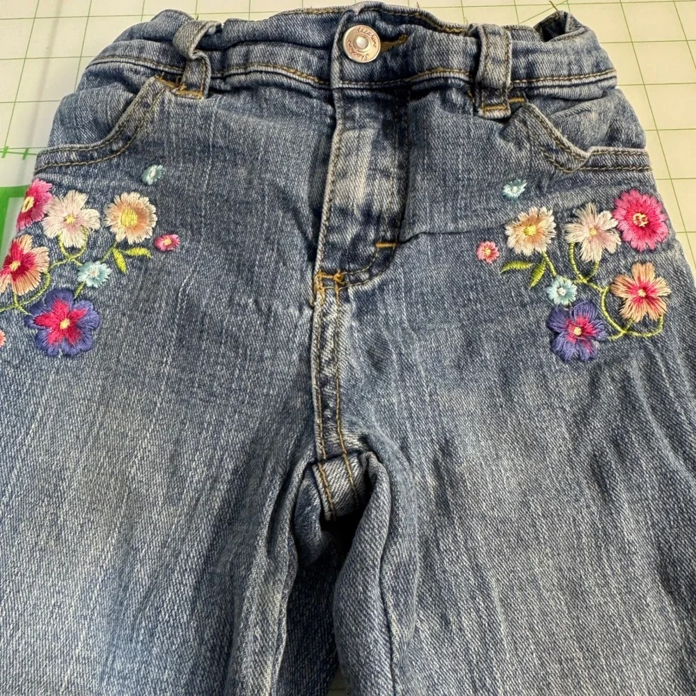 Vintage Skechers retro floral embroidered jeans girls 4T